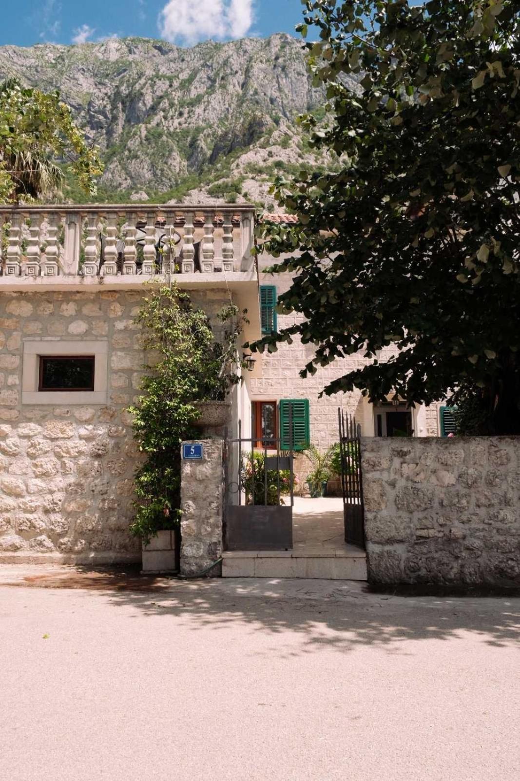 Mareta Loft Apartment Kotor Exterior foto